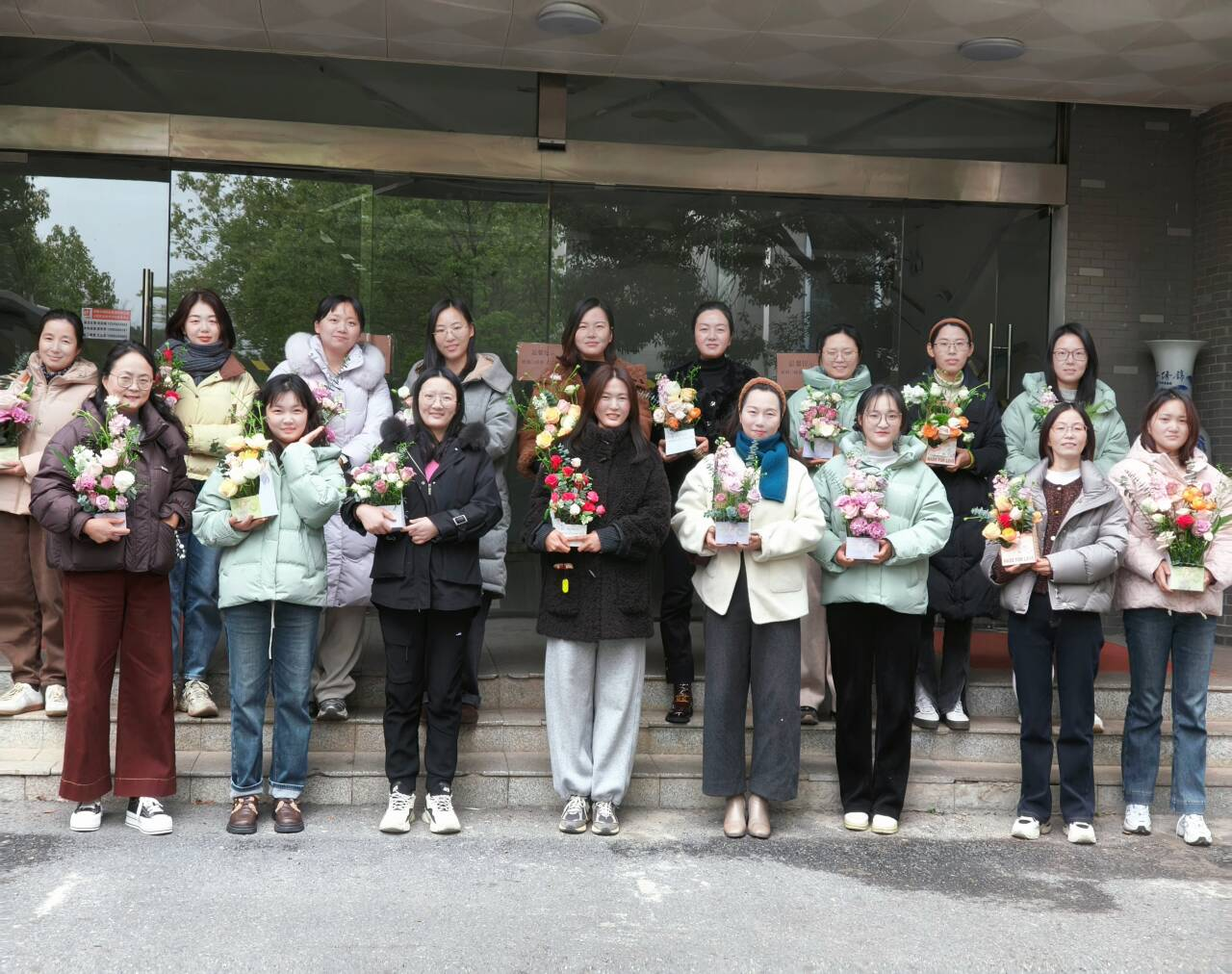 春风化雨 师心筑梦 ——best365中国官方网站开展“三八”国际劳动妇女节系列活动