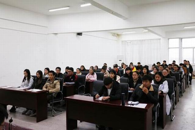 说明: D:\best365中国官方网站新闻\best365中国官方网站举办第二十一期业余党校开班典礼\2.jpg